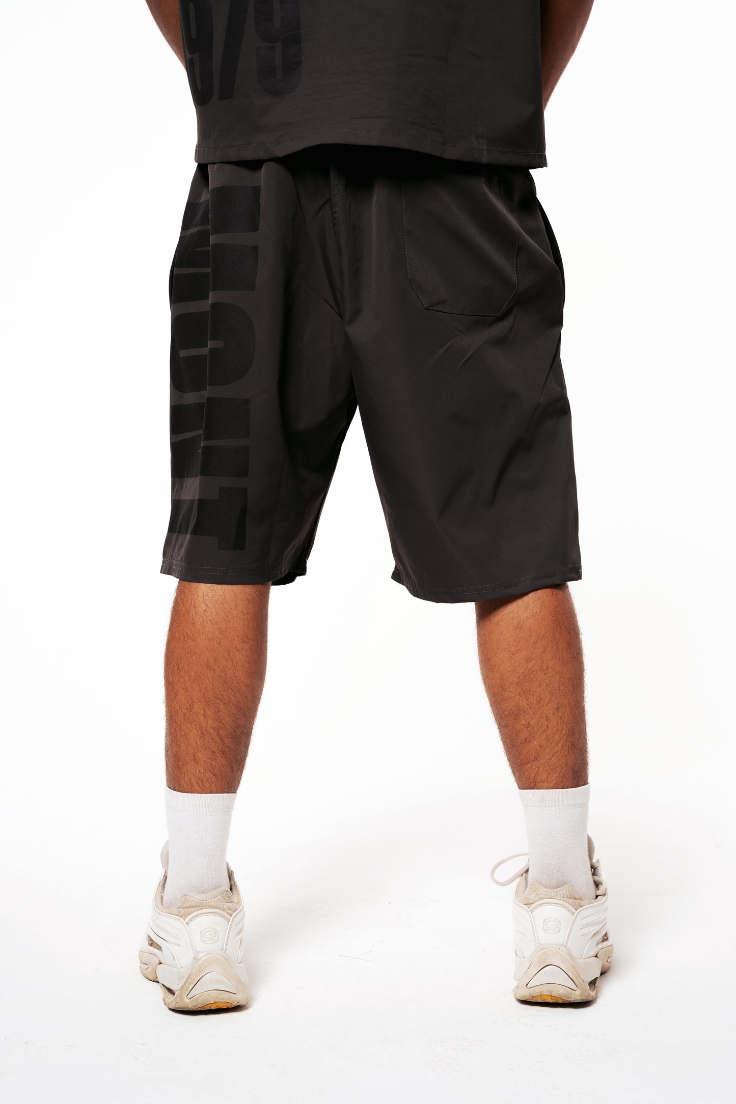 ESSEX short (Dark grey)